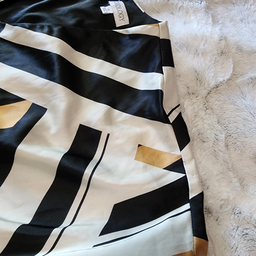 Luxeology Geometric Black and Gold Wide Leg Jumpsuit - Size XL Petite Length - Picture 12 of 16